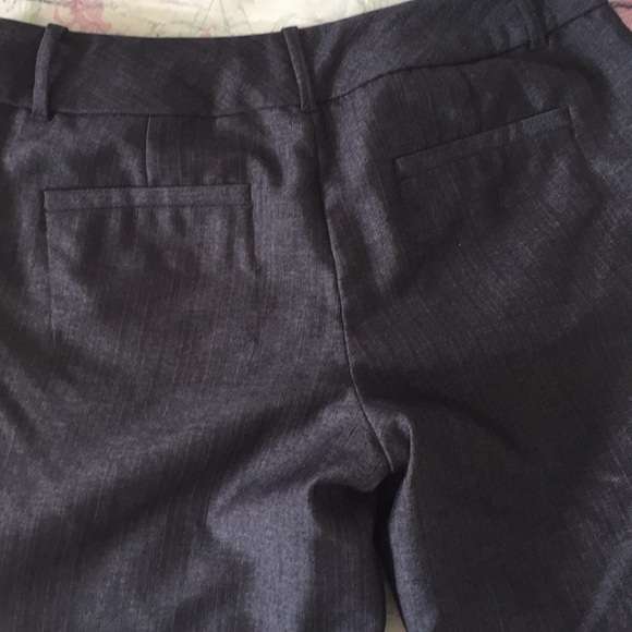 3/$18 The Limited Cassidy fit Capri pants  4 A3 - Picture 5 of 5